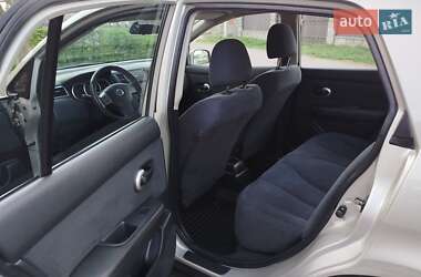 Хетчбек Nissan TIIDA 2008 в 