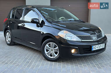 Хэтчбек Nissan TIIDA 2008 в Хмельницком