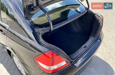 Седан Nissan TIIDA 2007 в 
