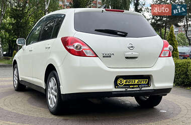 Хетчбек Nissan TIIDA 2010 в 