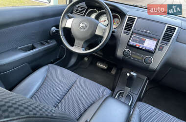 Хетчбек Nissan TIIDA 2011 в 