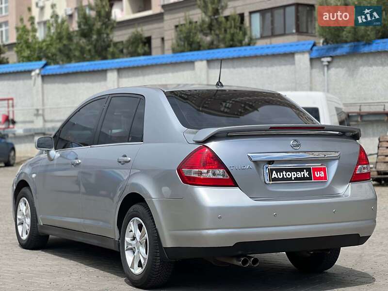 Седан Nissan TIIDA 2006 в Одессе