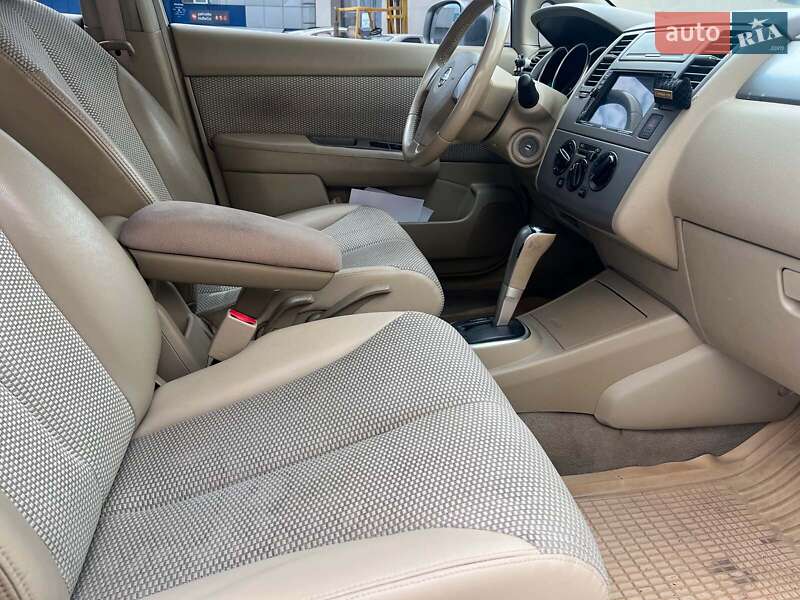 Седан Nissan TIIDA 2006 в Одессе