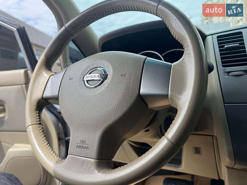 Седан Nissan TIIDA 2006 в Одессе