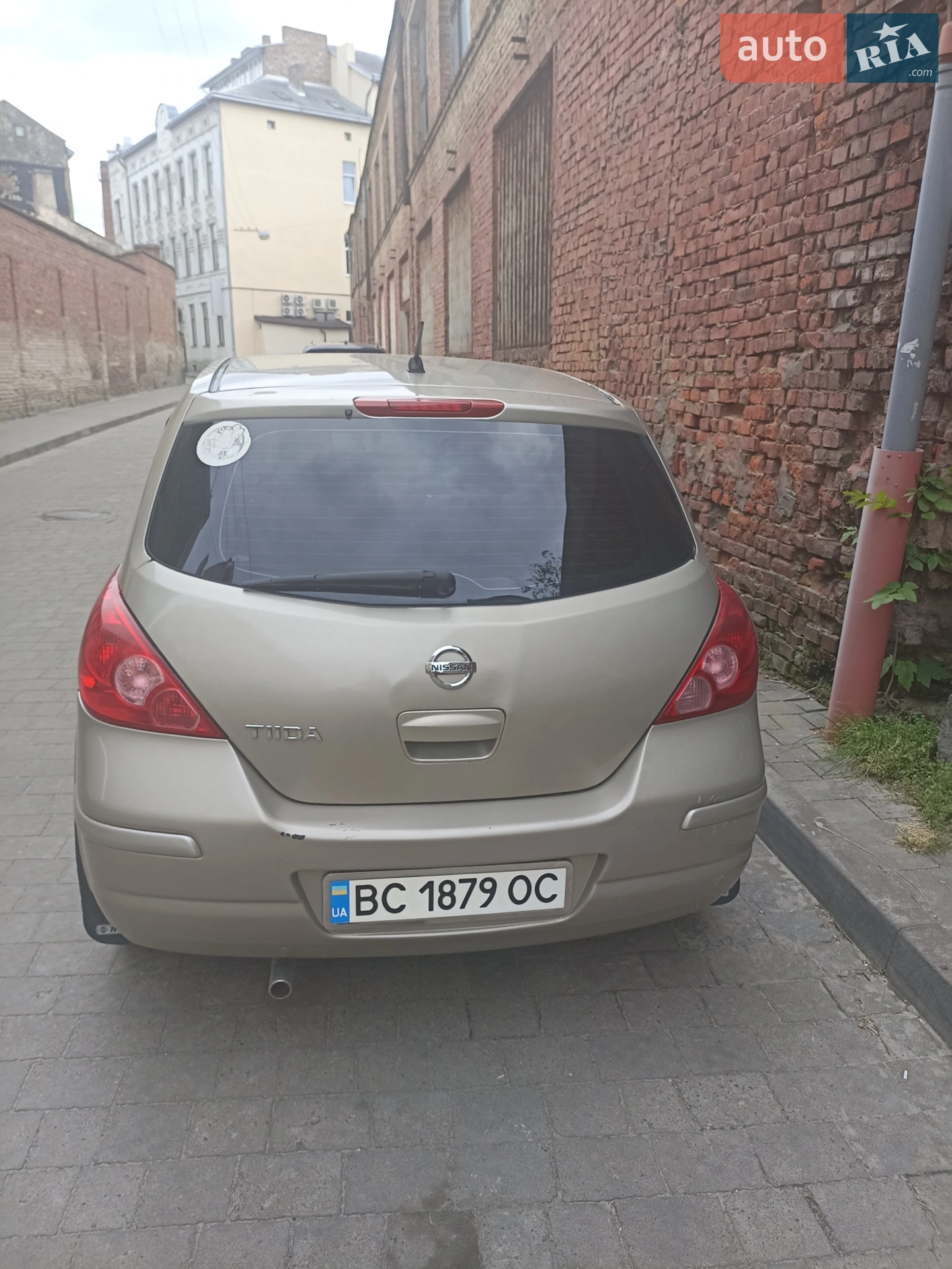 2010 Nissan Tiida - мініатюра 3