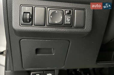 Хетчбек Nissan TIIDA 2010 в 