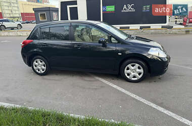 Хэтчбек Nissan TIIDA 2012 в 