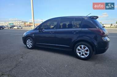 Хетчбек Nissan TIIDA 2006 в 