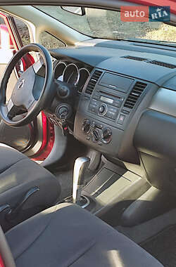 Хетчбек Nissan TIIDA 2008 в 