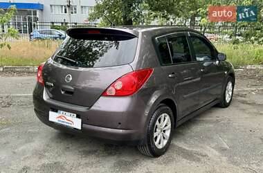 Хэтчбек Nissan TIIDA 2008 в 