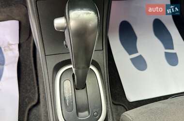 Хэтчбек Nissan TIIDA 2008 в 