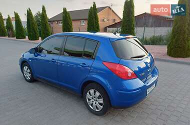 Хетчбек Nissan TIIDA 2007 в 