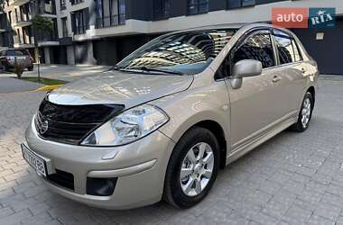 Седан Nissan TIIDA 2011 в Івано-Франківську