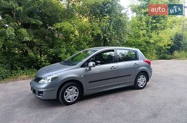 Хэтчбек Nissan TIIDA 2010 в Тульчине
