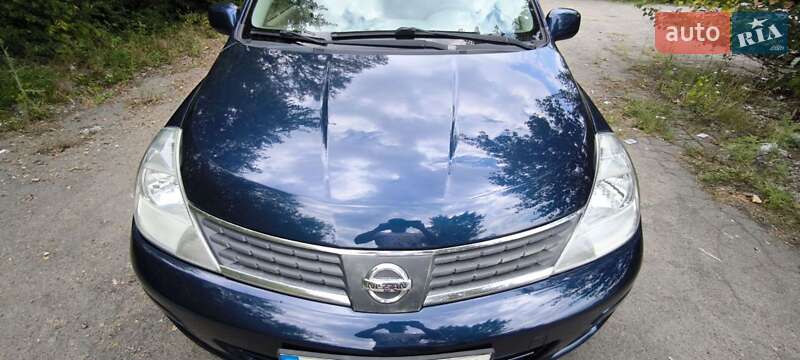 Хэтчбек Nissan TIIDA 2008 в Днепре