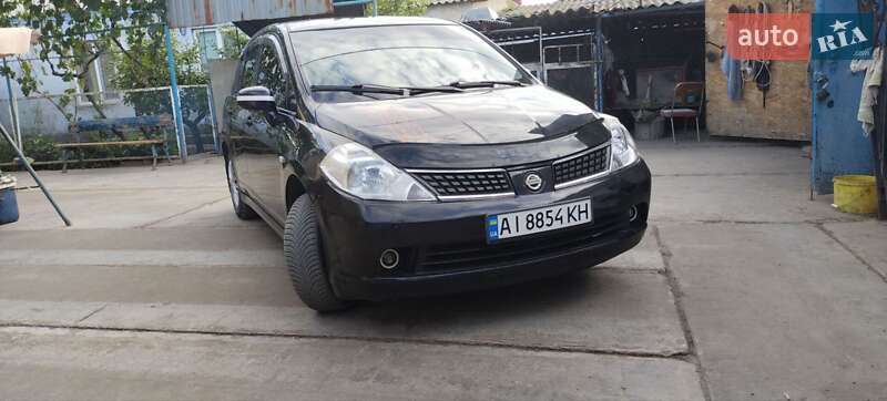 Хетчбек Nissan TIIDA 2007 в Миколаєві