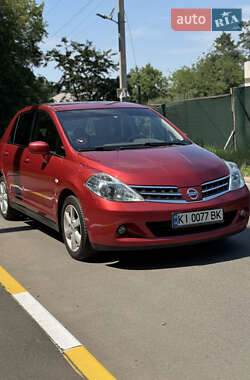 Седан Nissan TIIDA 2008 в Киеве