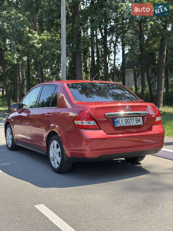 Седан Nissan TIIDA 2008 в Києві