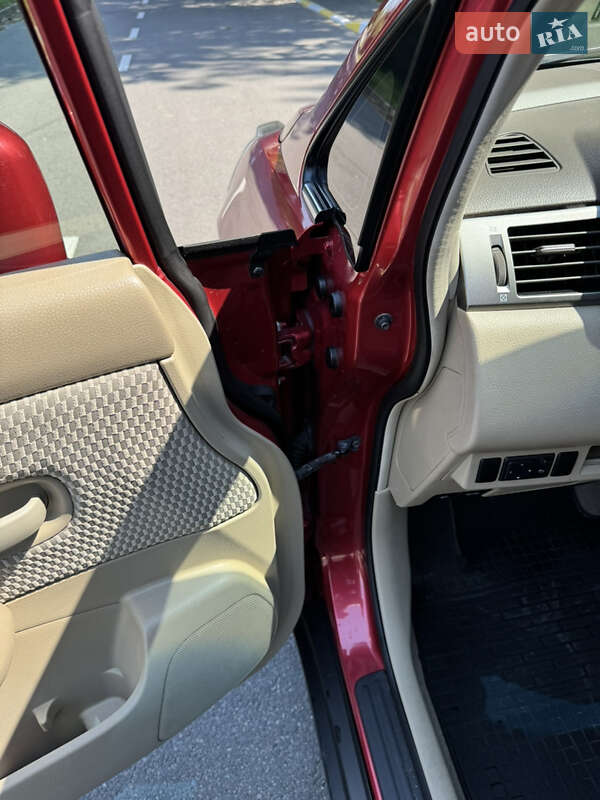 Седан Nissan TIIDA 2008 в Києві