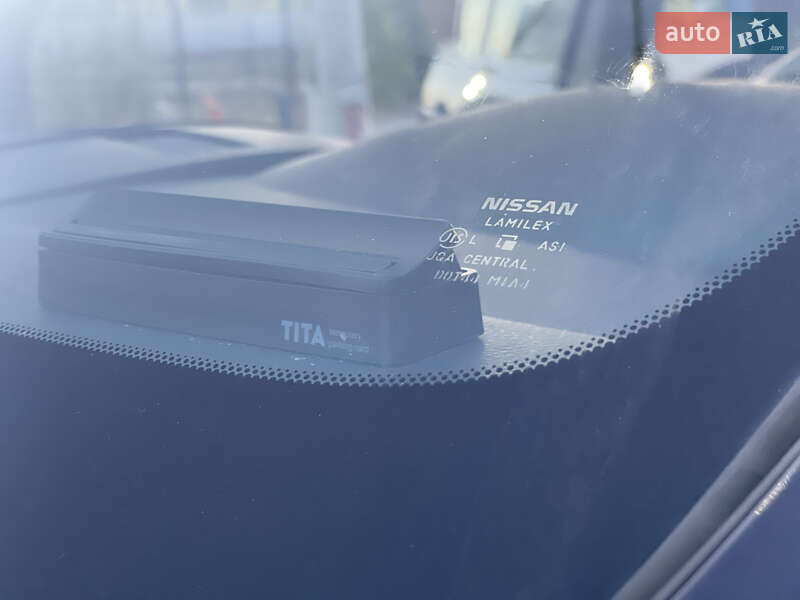 Хэтчбек Nissan TIIDA 2008 в Киеве