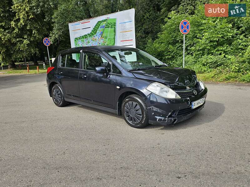 Хэтчбек Nissan TIIDA 2007 в Киеве