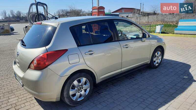 Хетчбек Nissan TIIDA 2008 в Одесі