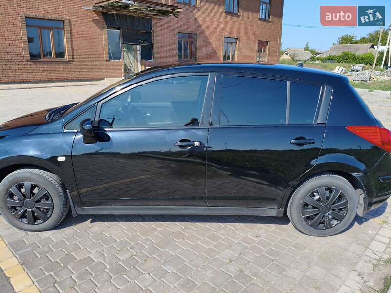 Хетчбек Nissan TIIDA 2008 в Хмельницькому фото 9 Хетчбек Nissan TIIDA 2008 в Хмельницькому