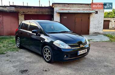 Хэтчбек Nissan TIIDA 2008 в Чернигове