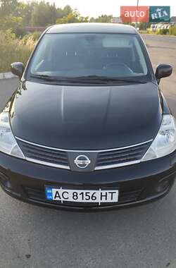 Седан Nissan TIIDA 2010 в 