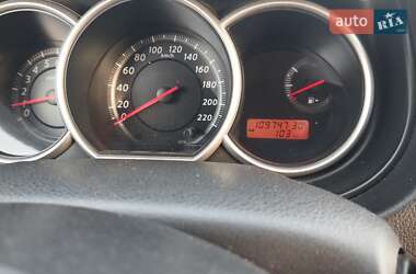Седан Nissan TIIDA 2010 в 