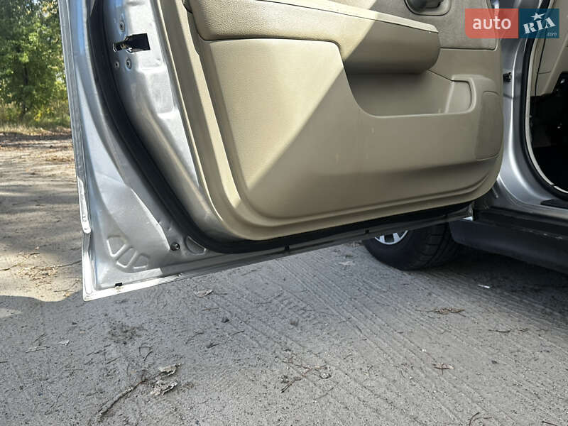 Хетчбек Nissan TIIDA 2007 в Києві