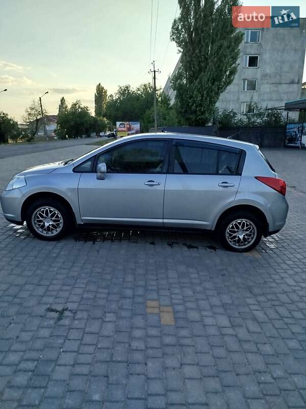 Хетчбек Nissan TIIDA 2006 в Роздільній фото 4 Хетчбек Nissan TIIDA 2006 в Роздільній