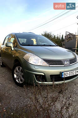 Седан Nissan TIIDA 2008 в Тернополе