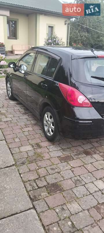 Хэтчбек Nissan TIIDA 2009 в Львове