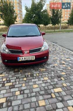 Седан Nissan TIIDA 2008 в Киеве