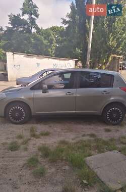 Хэтчбек Nissan TIIDA 2007 в Киеве