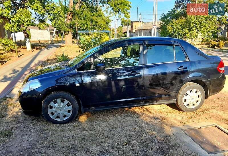 Седан Nissan TIIDA 2007 в Ізмаїлі