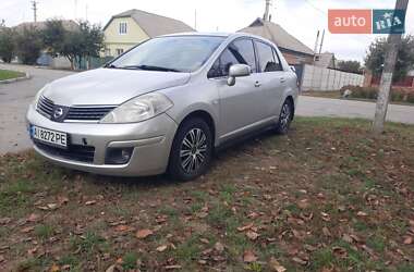 Седан Nissan TIIDA 2007 в  фото 3 Седан Nissan TIIDA 2007 в