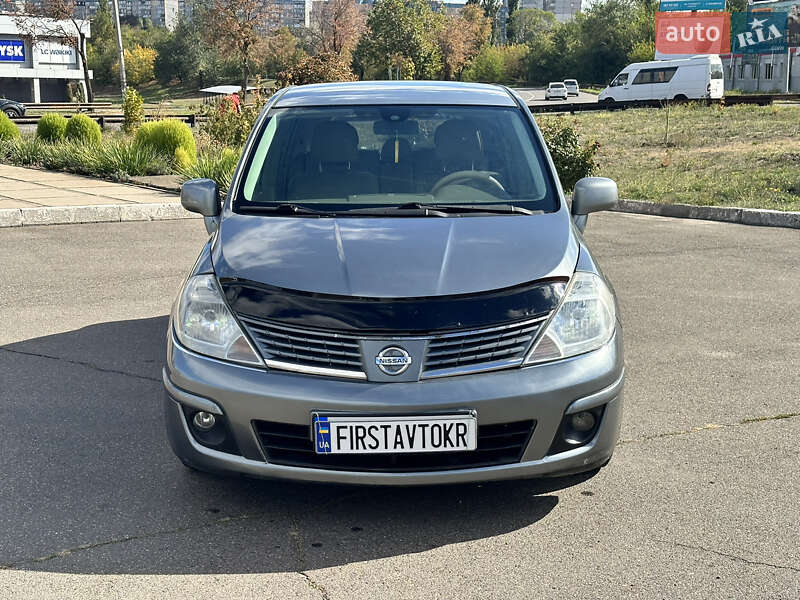 Хэтчбек Nissan TIIDA 2007 в Кривом Роге фото 5 Хэтчбек Nissan TIIDA 2007 в Кривом Роге