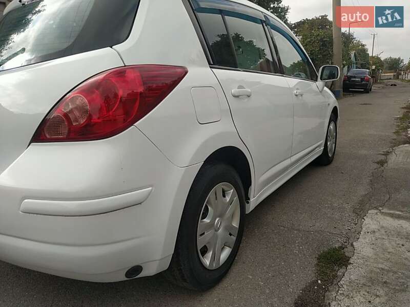 Хетчбек Nissan TIIDA 2013 в Одесі