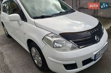 Хэтчбек Nissan TIIDA 2013 в Одессе