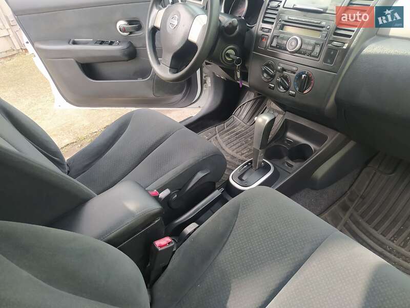 Хетчбек Nissan TIIDA 2013 в Одесі