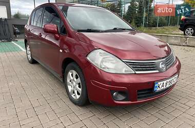 Хэтчбек Nissan TIIDA 2007 в 