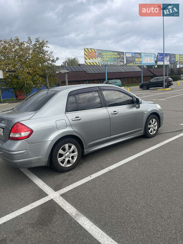 Седан Nissan TIIDA 2011 в Киеве фото 12 Седан Nissan TIIDA 2011 в Киеве