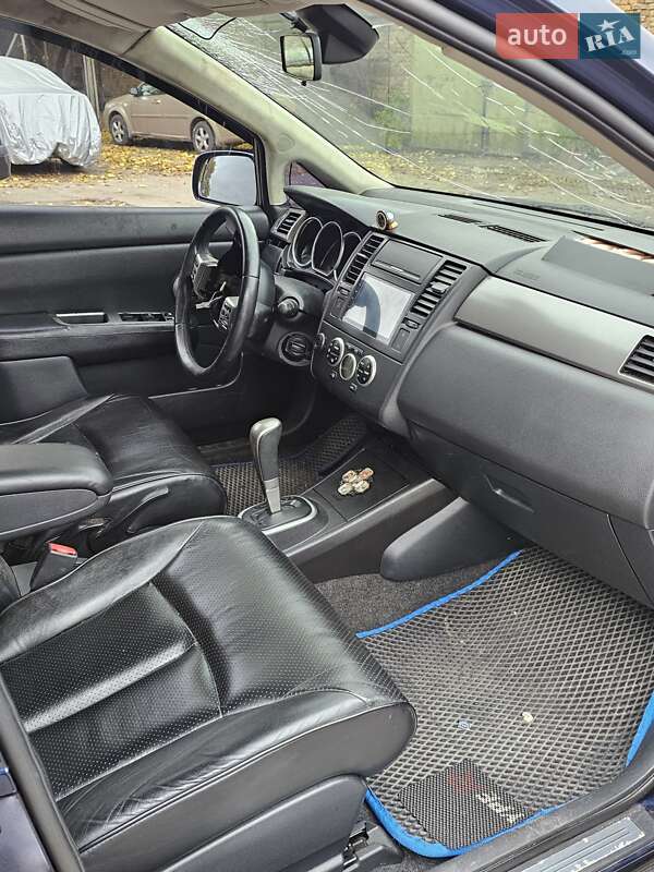 Хэтчбек Nissan TIIDA 2007 в Киеве