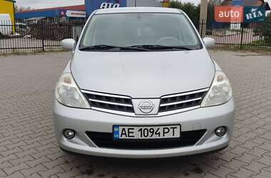 Хэтчбек Nissan TIIDA 2012 в 