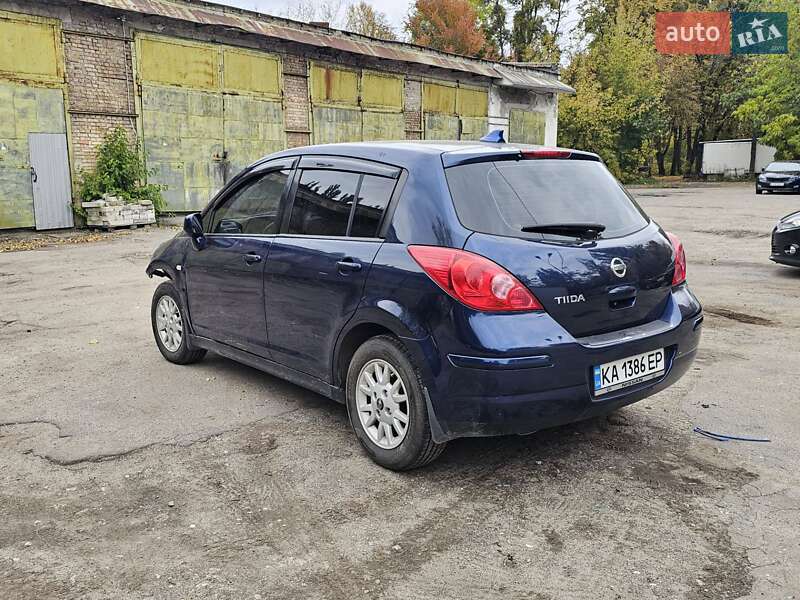 Хетчбек Nissan TIIDA 2007 в Києві фото 4 Хетчбек Nissan TIIDA 2007 в Києві