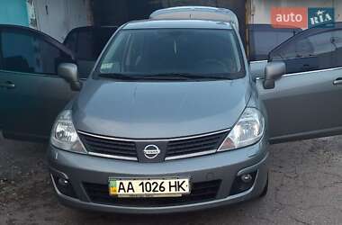 Седан Nissan TIIDA 2008 в Києві