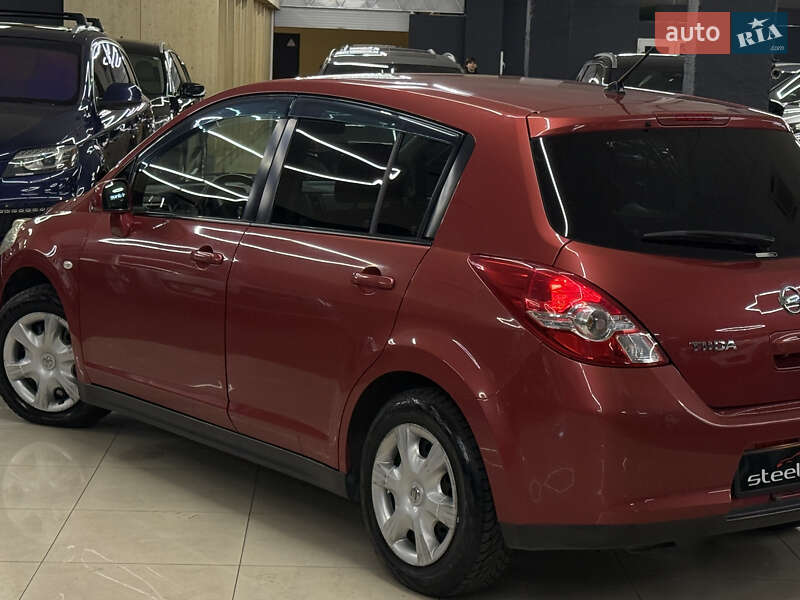 Хетчбек Nissan TIIDA 2010 в Миколаєві фото 13 Хетчбек Nissan TIIDA 2010 в Миколаєві