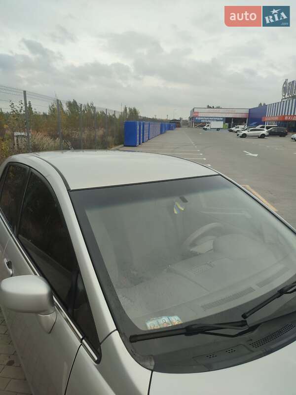 Седан Nissan TIIDA 2007 в Виннице